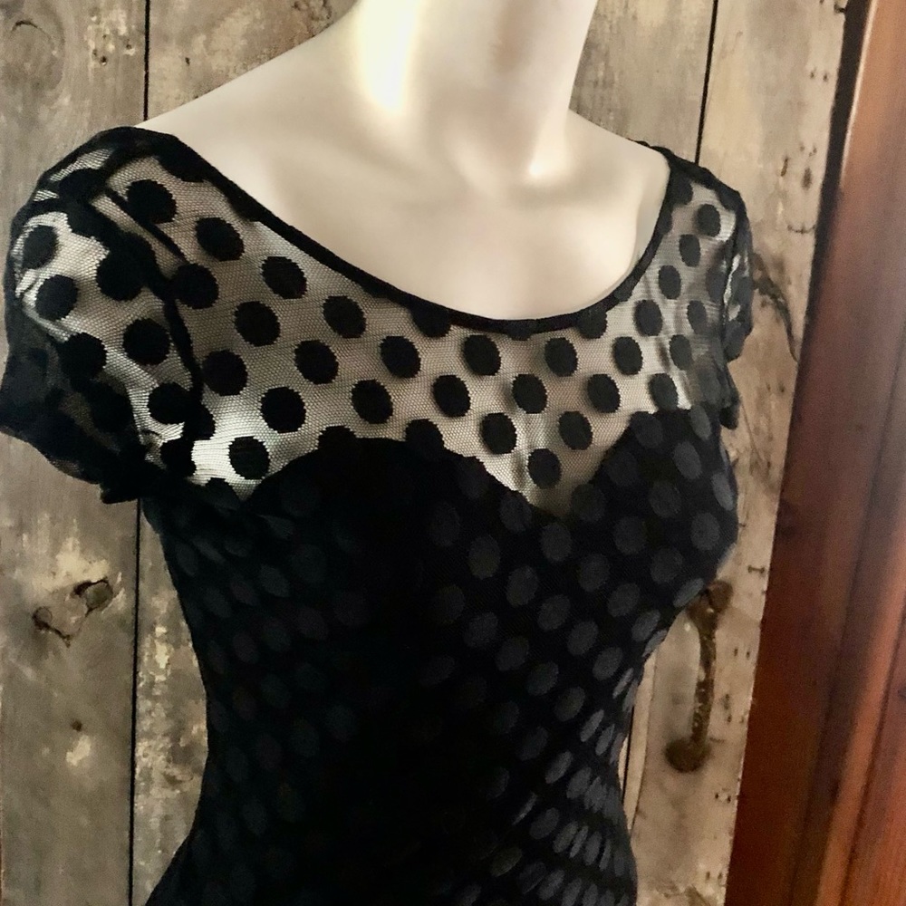 Guess Emmy Polka Dot overlay Cap Sleeves Dark Black Mesh Top S Small